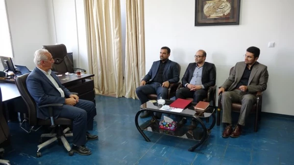 دیدار مدیرکل صدا و سیما ی استان با دکتر معروفی رئیس دانشگاه فرهنگیان کردستان 4