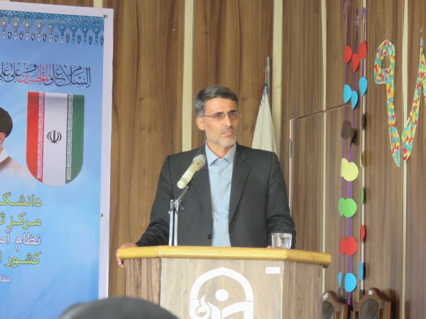 نشست توجیهی مسئول حراست دانشگاه فرهنگیان استان کردستان و نماینده نهااد رهبری با دانشجویان  جدید الورد 3