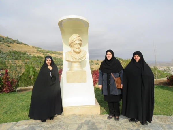 حوزه معاونت دانشجویی پردیس بنت الهدی صدر سنندج به مناسبت هفته تربیت بدنی  برگزار کرد:

همایش پیاده روی 2