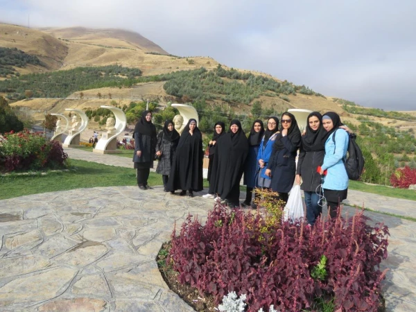 حوزه معاونت دانشجویی پردیس بنت الهدی صدر سنندج به مناسبت هفته تربیت بدنی  برگزار کرد:

همایش پیاده روی 2