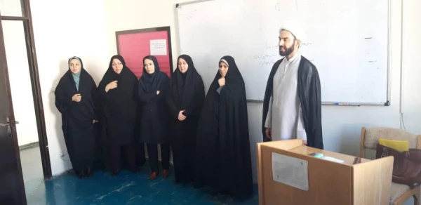 تبریک هفته وحدت با حضور در کلاس های آموزش پردیس بنت الهدی صدر  5