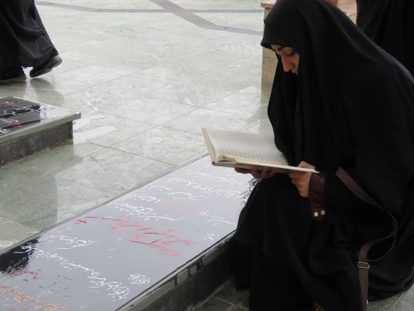 زیارت مزار شهدا 4