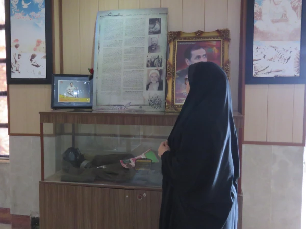 زیارت مزار شهدا 12