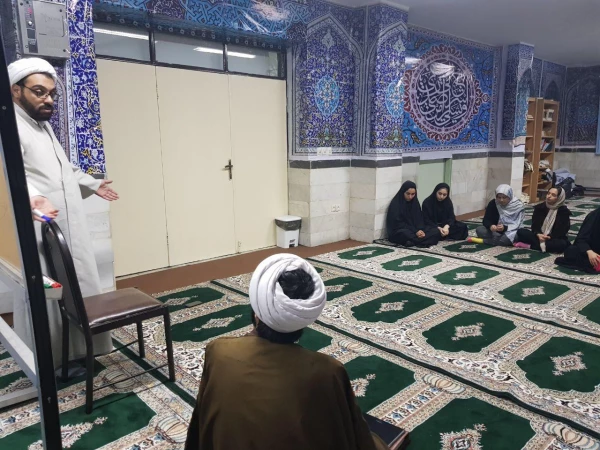 نشست هم اندیشی دبیران و فعالان فرهنگی و دانشجویی 3