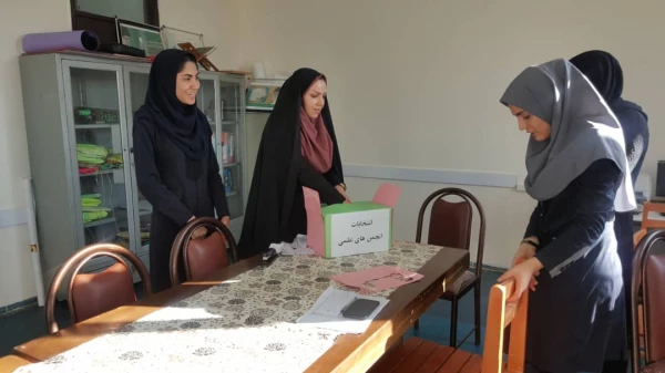 در پردیس بنت الهدی صدر سنندج برگزار گردید؛

برگزاری انتخابات انجمن های علمی 5