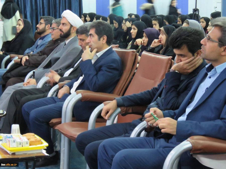 مراسم با شکوه  روز دانشجو در پردیس بنت الهدی صدر برگزار گردید 12