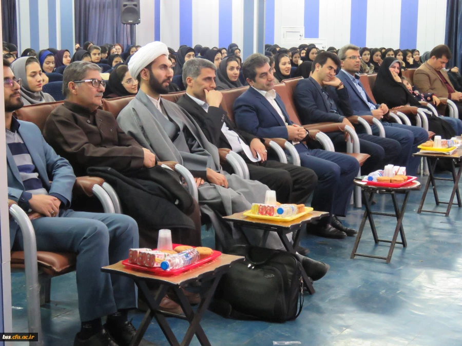 مراسم با شکوه  روز دانشجو در پردیس بنت الهدی صدر برگزار گردید 9