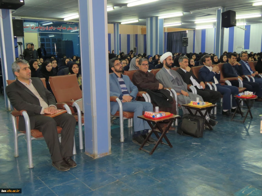 مراسم با شکوه  روز دانشجو در پردیس بنت الهدی صدر برگزار گردید 10