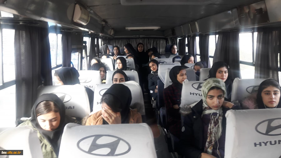 بازدید تور پژوهشی  ومهارتی ازنمایشگاه پارک علم وفناوری به مناسبت هفته پژوهش 3