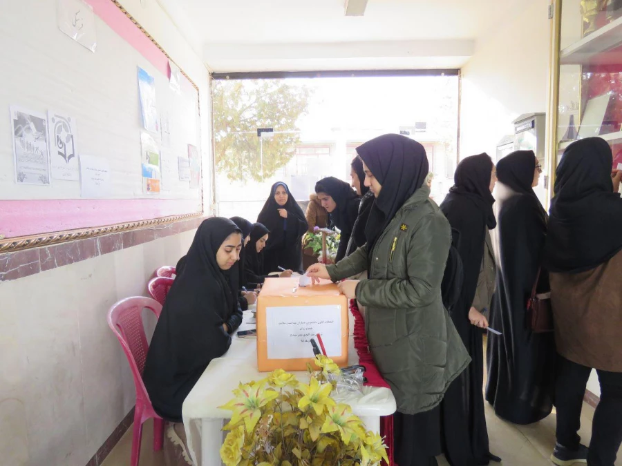 انتخابات کانون دانشجویی همیاران بهداشت و سلامت جسم و روان 14