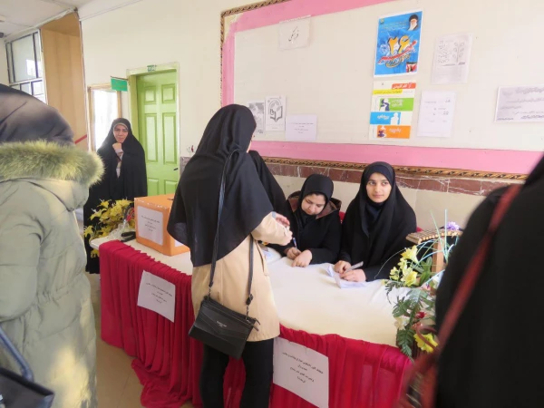 انتخابات کانون دانشجویی همیاران بهداشت و سلامت جسم و روان 19