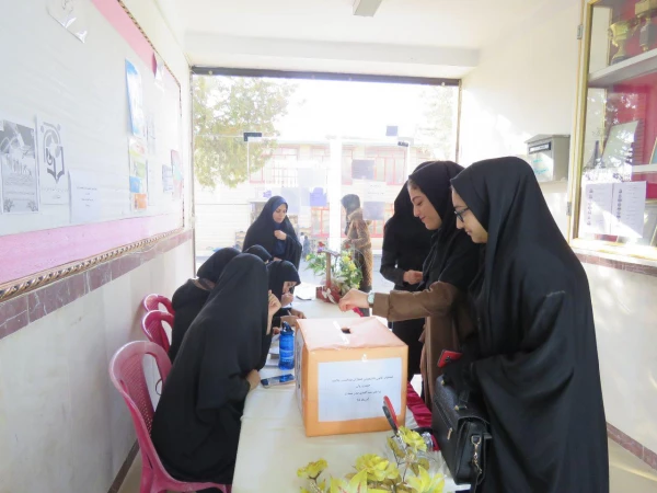 انتخابات کانون دانشجویی همیاران بهداشت و سلامت جسم و روان 21