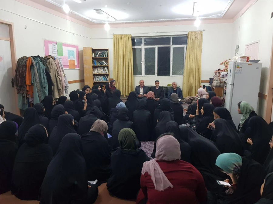 بازدید دکتر معروفی از سراهای دانشجویی پردیس بنت الهدی صدر سنندج 4