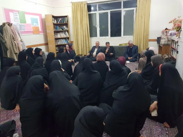بازدید دکتر معروفی از سراهای دانشجویی پردیس بنت الهدی صدر سنندج 11