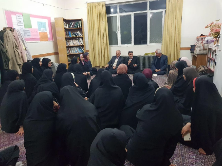 بازدید دکتر معروفی از سراهای دانشجویی پردیس بنت الهدی صدر سنندج 11