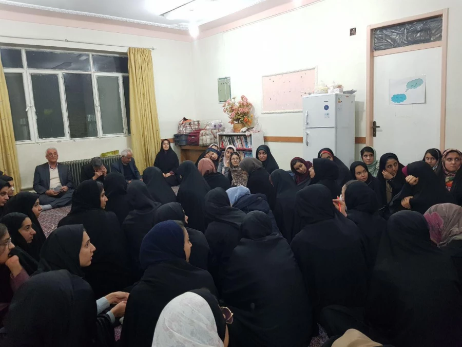 بازدید دکتر معروفی از سراهای دانشجویی پردیس بنت الهدی صدر سنندج 9