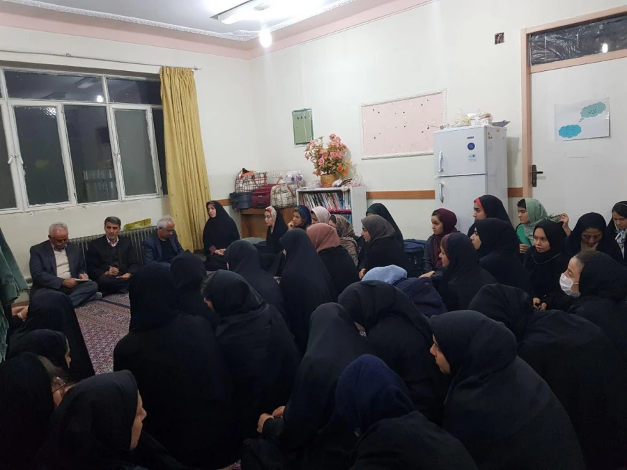 بازدید دکتر معروفی از سراهای دانشجویی پردیس بنت الهدی صدر سنندج 15