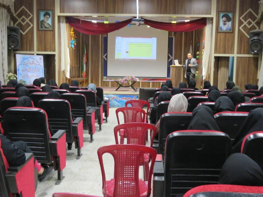 کارگاه جلوگیری از پرخاشگری در کودکان و نوجوانان با ارائه دکتر رحمانی  5