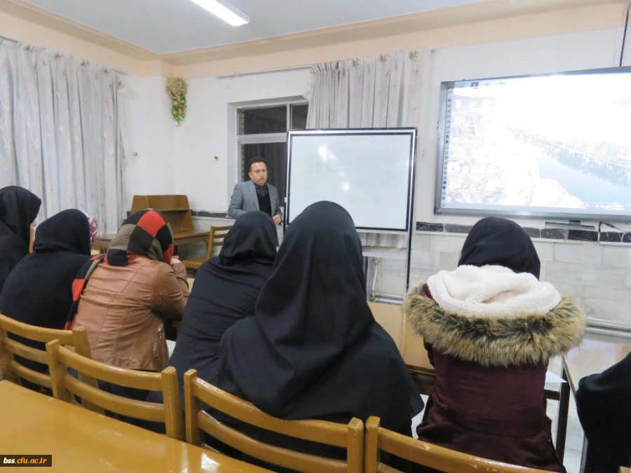 به مناسبت هفته پژوهش برگزار شد:

 آموزش نرم افزار spss با تدریس دکتر رحمانی 2