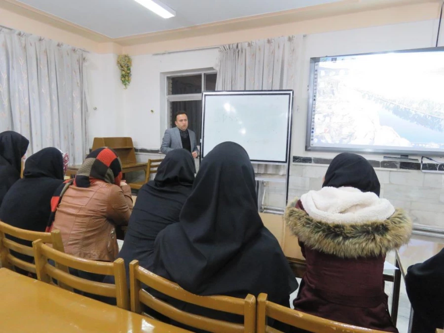 کارگاه spss با ارائه دکتر رحمانی 4