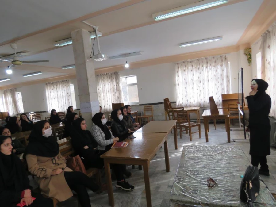 به مناسبت پاسداشت هفته پژوهش برگزار شد:
کارگاه آموزشی - پژوهشی علل وضعیتی شایع بوجود آورنده ناهنجاریهای اسکلتی 4