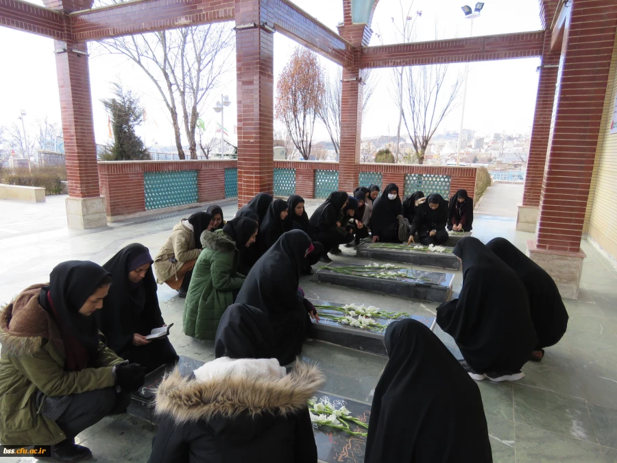 عطرافشانی و غبار روبی مزار شهدا 14