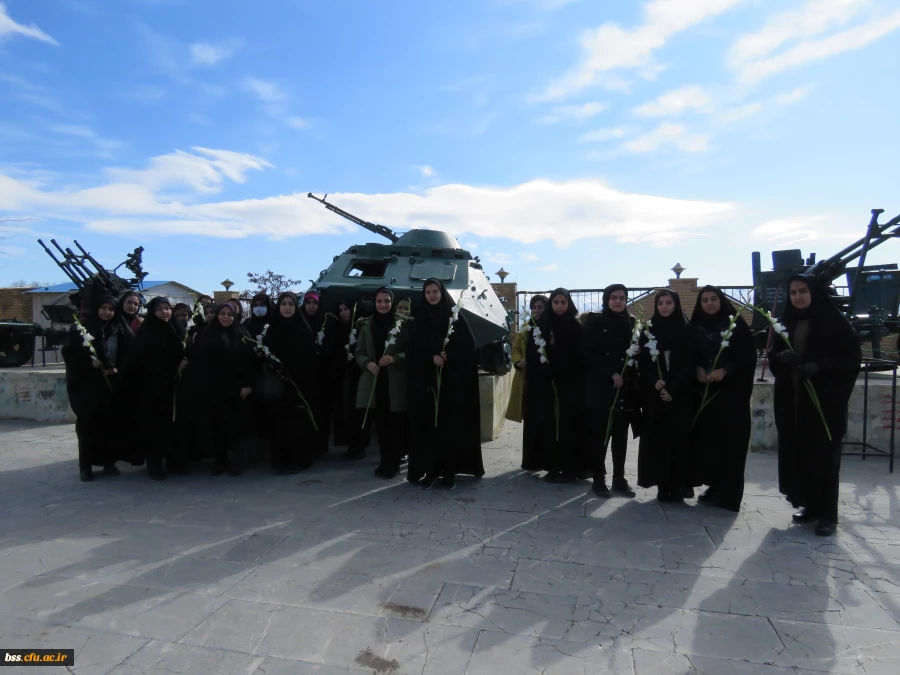 عطرافشانی و غبار روبی مزار شهدا 21