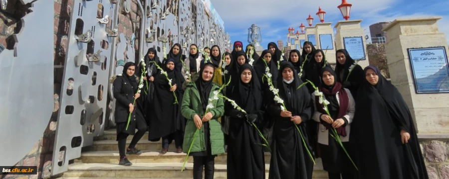 عطرافشانی و غبار روبی مزار شهدا به مناسبت ایام الله دهه فجر 2