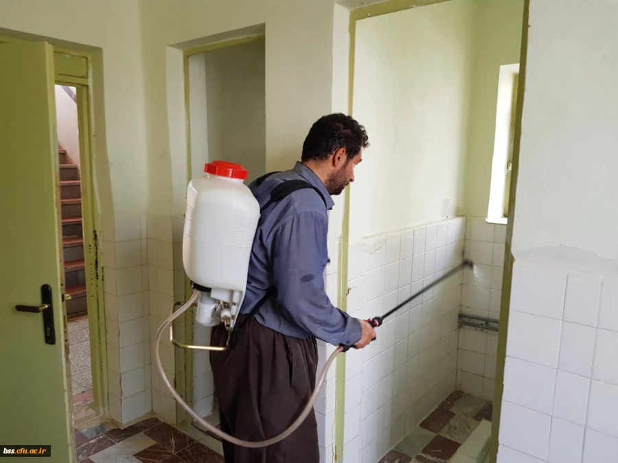 در هفته سراهای دانشجویی و به جهت پیشگیری از شیوع ویروس کرونا انجام پذیرفت؛

ضدعفونی سراهای دانشجویی و اماکن عمومی پردیس 14